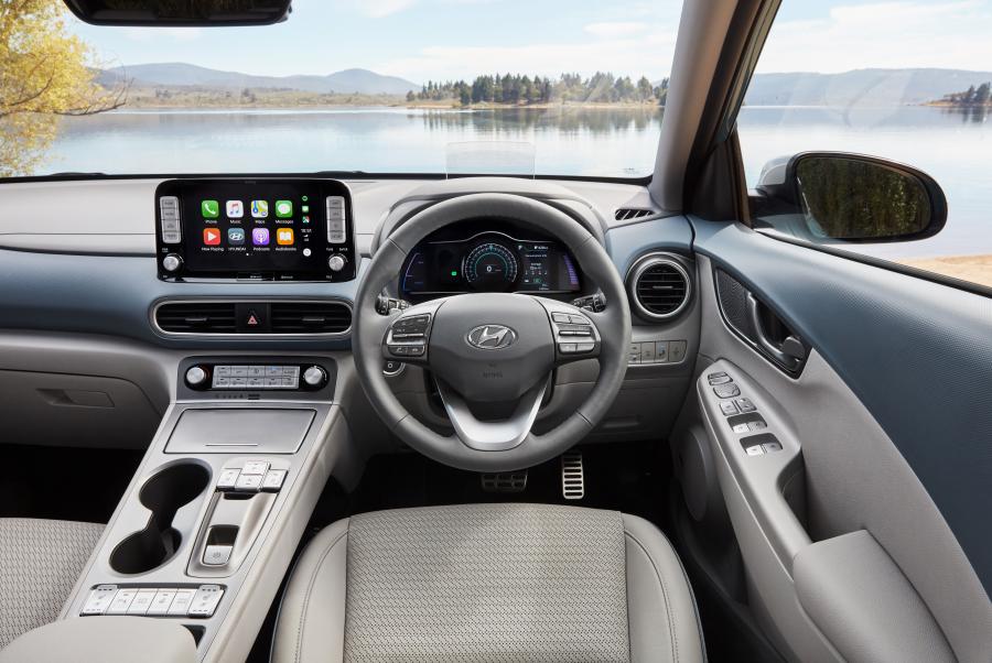 Торпедо Hyundai Kona Electric (OS) 2019 года  (AU) (фото 18 из 40)